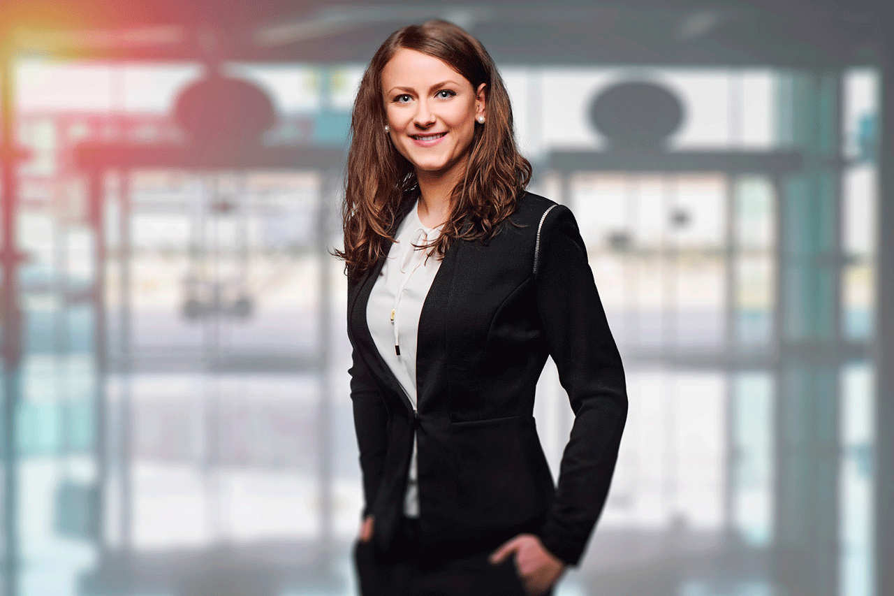 businesswoman1280x853